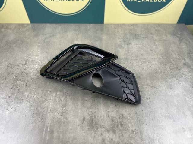  VAG 8WD807682M