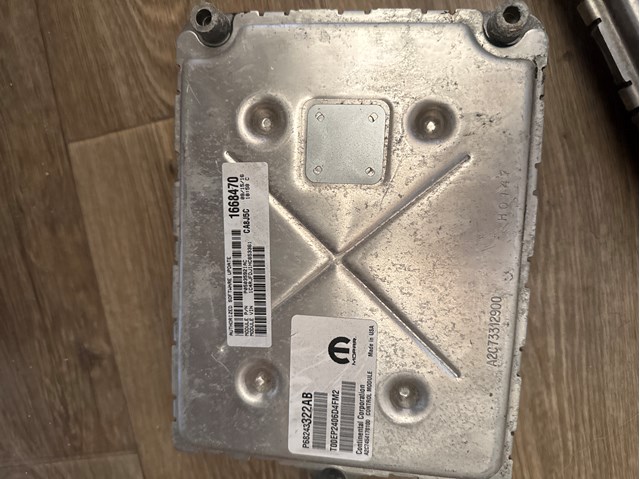  Chrysler 68243322AB цена, от 456.09 USD