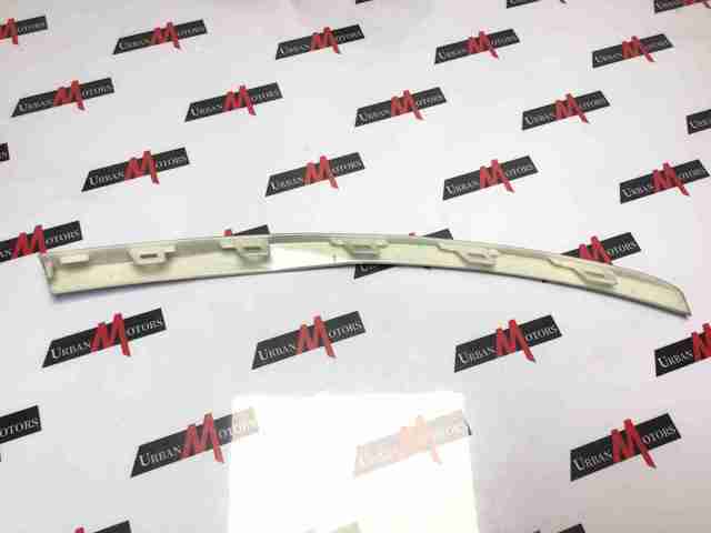 Купить LR098544 Land Rover Молдинг бампера переднего левый