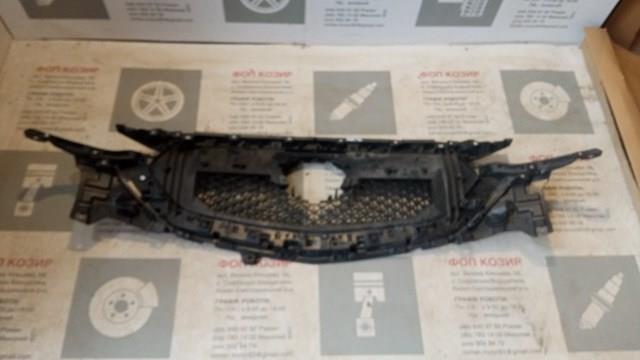 Облицовка радиатора Mazda KB8B50710J цена, от 124.09 USD