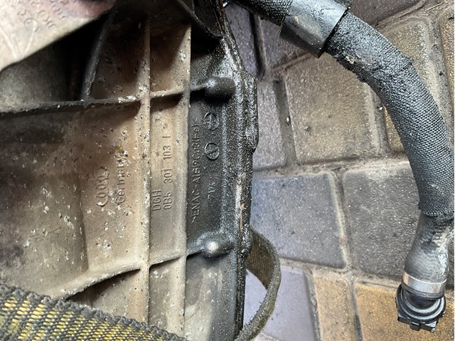 0B5301103L VAG Корпус коробки передач