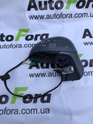 Правое боковое зеркало 96467112 Peugeot/Citroen