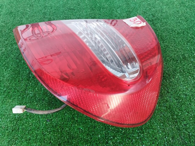 Задний фонарь 8155133270 Toyota