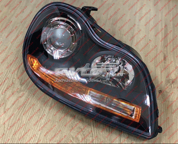 Фара правая Geely 1701052180