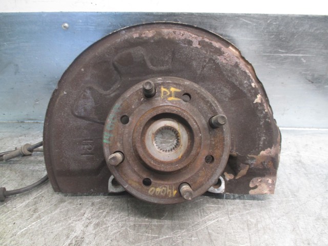 Цапфа (поворотный кулак) передний левый Volvo 30884172 цена, от 28.12 USD