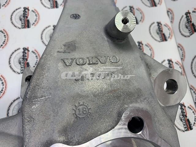 31476879 Volvo Цапфа - поворотный кулак передний, правый