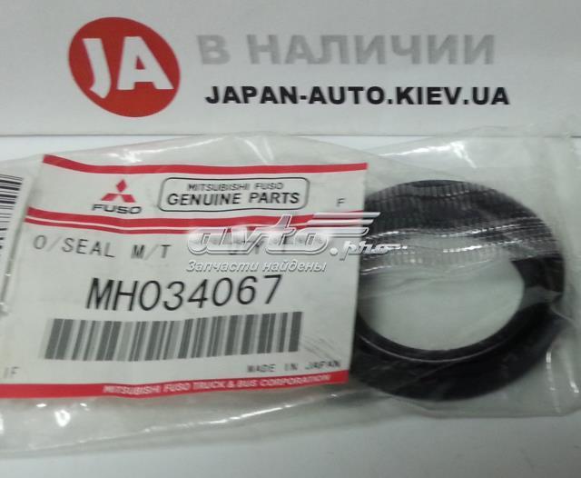 MH034067 Mitsubishi сальник акпп/кпп (входного/первичного вала)