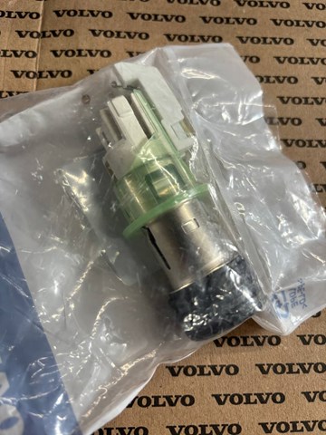 21288594 Volvo 