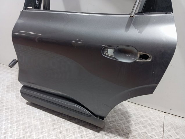 Дверь задняя левая 821014757R Renault (RVI)