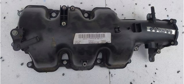 286862 Maserati Коллектор впускной