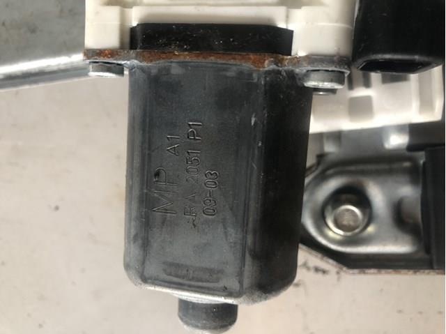  Mitsubishi 5713A135