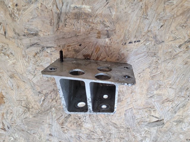 Soporte Amplificador Para Parachoques Trasero 5832342010 TOYOTA