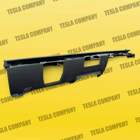 108340105J Tesla Передняя панель