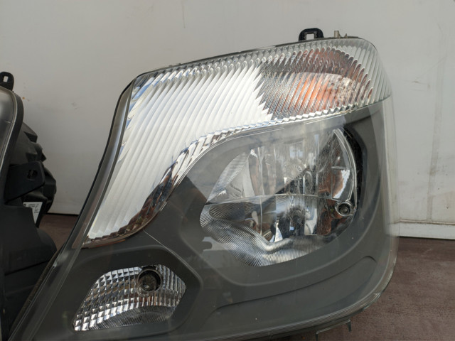 Купить A9068200661 Mercedes Фара основная правая