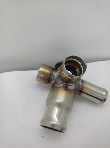 Фланец системы охлаждения P0143 ACS