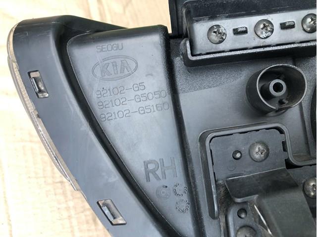 Фара правая Hyundai/Kia 92102G5100