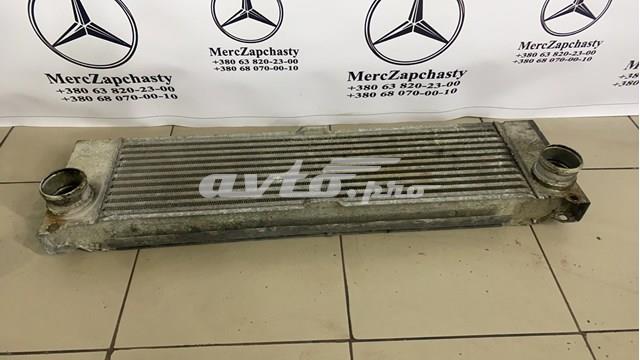 Радіатор интеркуллера A6395010801 MERCEDES