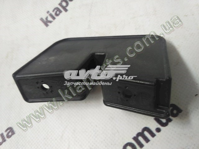 Кронштейн решетки радиатора Hyundai/Kia 863681R000