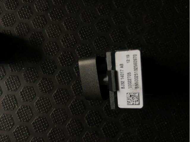BJ3214017AB Land Rover 
