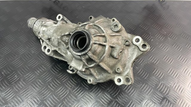 LR096016 Land Rover Редуктор колесный моста переднего