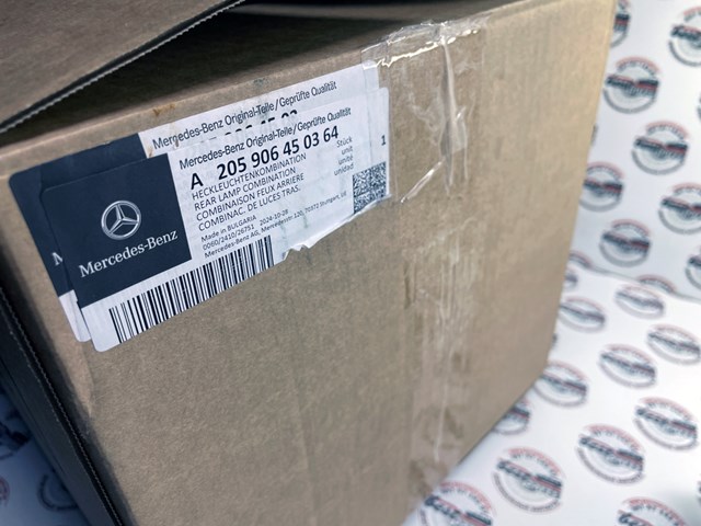 Фонарь задний левый 205906450364 Mercedes