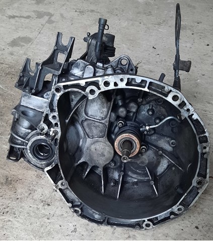 Коробка переключения передач Renault (RVI) ND0102 цена, от 126.69 USD