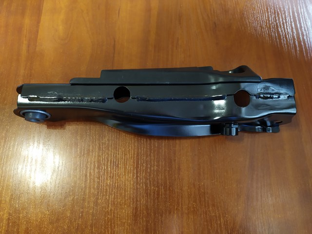 4117A071 Mitsubishi Рычаг задней подвески нижний, левый