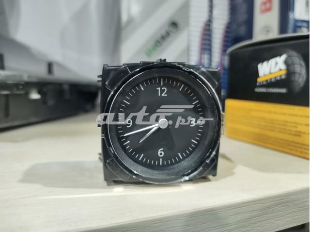 Годинники в салон, на панелі 3G0919204C VAG