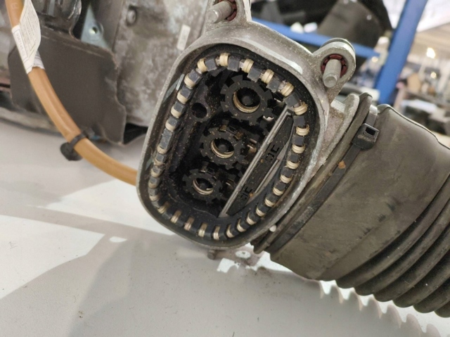 8679699 BMW 