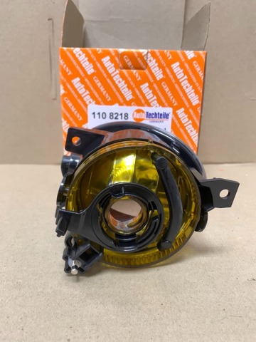 Фара противотуманная, правая Autotechteile 1108218 цена, от 32.34 USD