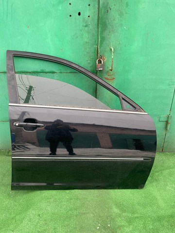 Дверь передняя правая на Toyota Camry V V30