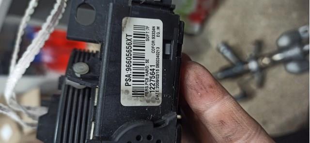 96605656XT Peugeot/Citroen Comutador instalado na coluna da direção, montado