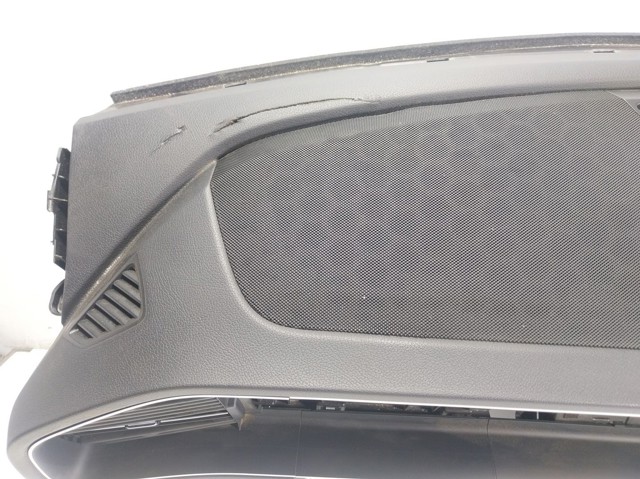 1678607701 Mercedes 