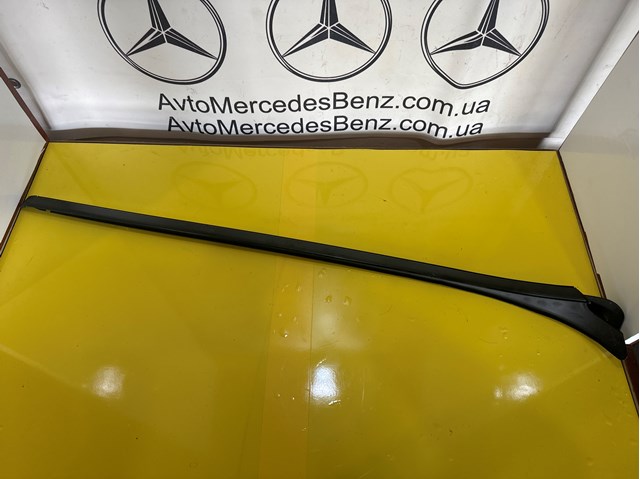 Moldura de parabrisas izquierda A1666901180 MERCEDES