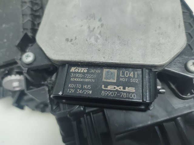 Левая фара 8118578050 Toyota