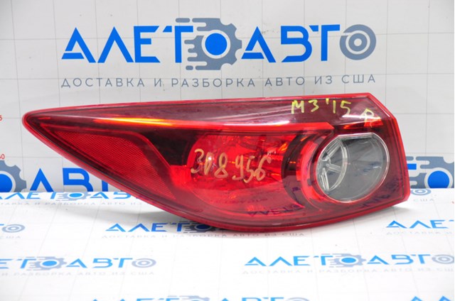Фонарь задний левый внешний BHN151160B Mazda