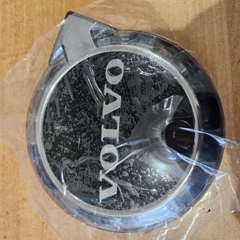 32337964 Volvo Эмблема решетки радиатора