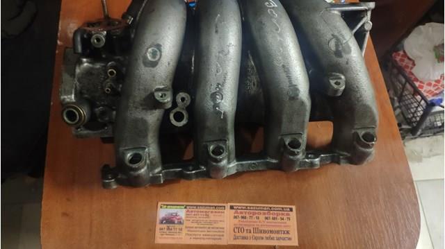  Впускной коллектор Volvo V40 