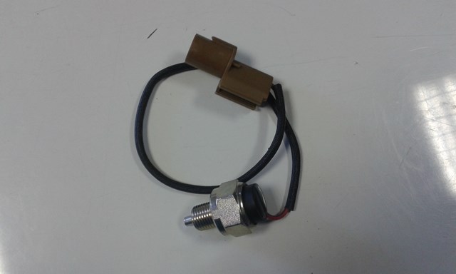 Датчик індикатора лампи роздатки зниженої передачі MR580155 MITSUBISHI