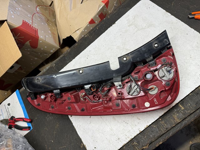 Фонарь задний правый внешний 92402K0010 Hyundai/Kia