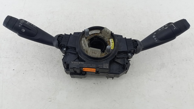 Переключатели подрулевые Volvo 32266209 цена, от 92.80 USD