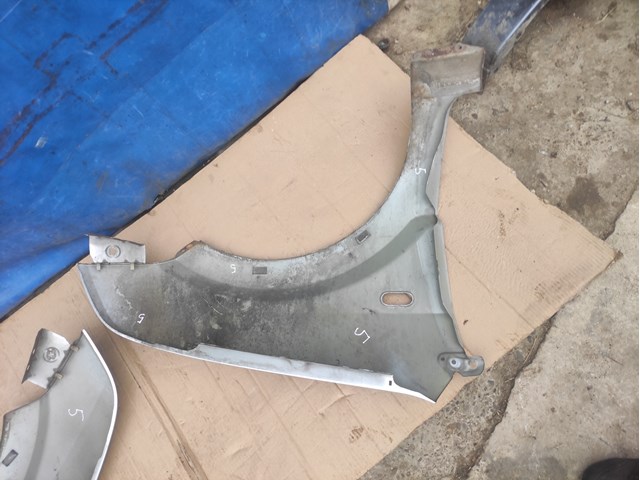 Боковая часть передняя правая Ford 1405193 цена, от 120.35 USD