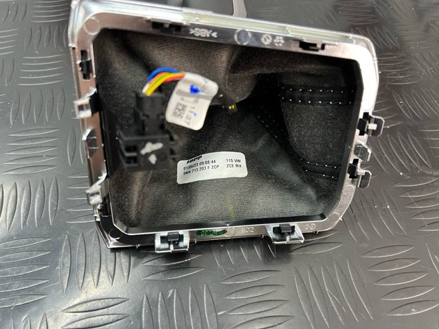 Ручка КПП 5NN713203EHQE VAG