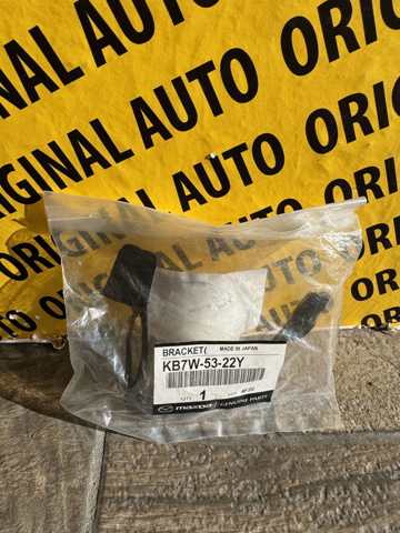 Купить KB7W5322Y Mazda Кронштейн крепления крыла переднего правого передний