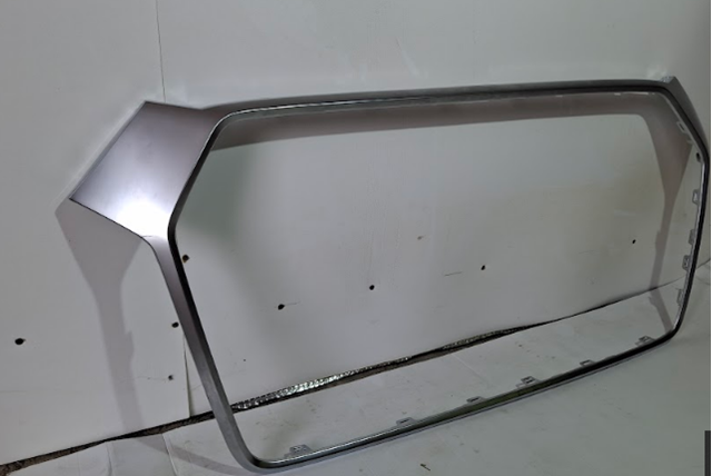 Купить 8U0853651ST94 VAG Решетка радиатора