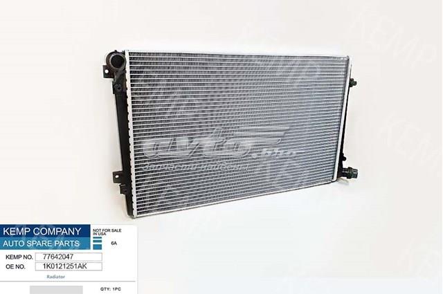 Радиатор охлаждения двигателя KEMP 77642047