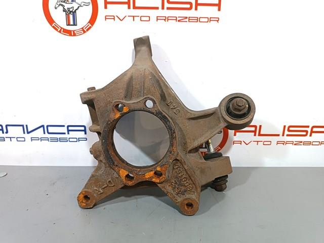 Кулак поворотный правый Subaru 28411SG001