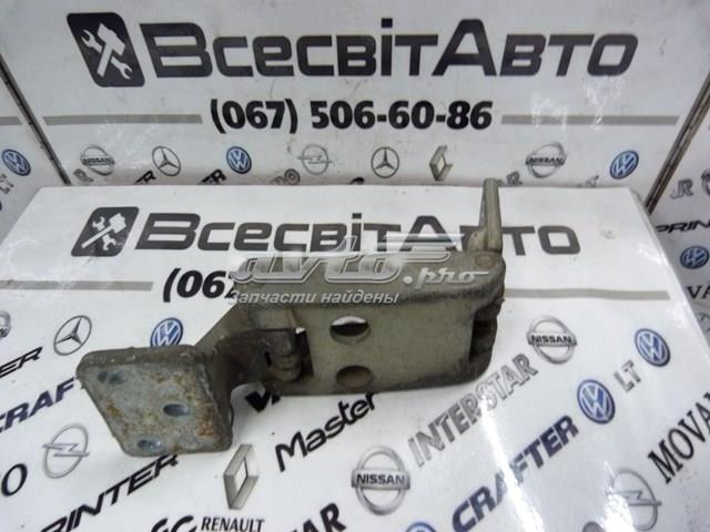 Петля двери задней (распашной) правая нижняя 68006456AA Chrysler