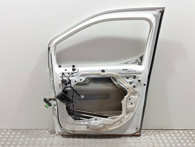 Дверь передняя правая 9843488880 Peugeot/Citroen