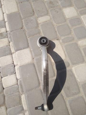 8W0407695A VAG Рычаг передней подвески нижний левый